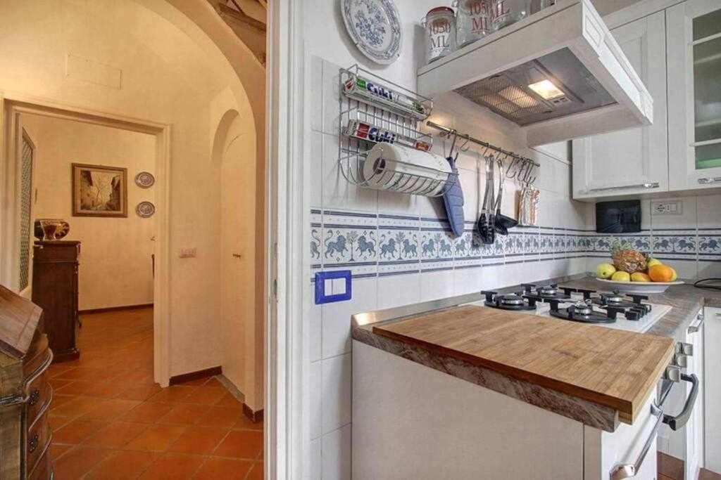 Apartamento Santa Croce Elegant With Garage Florencia Exterior foto