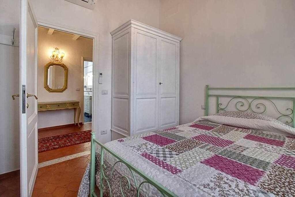 Apartamento Santa Croce Elegant With Garage Florencia Exterior foto