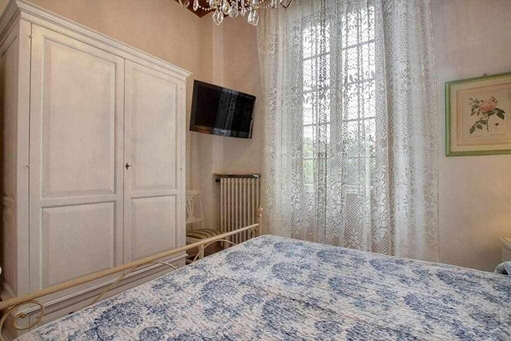 Apartamento Santa Croce Elegant With Garage Florencia Exterior foto
